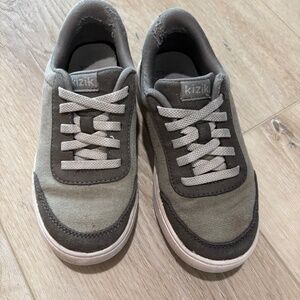 kizik gray 13c
